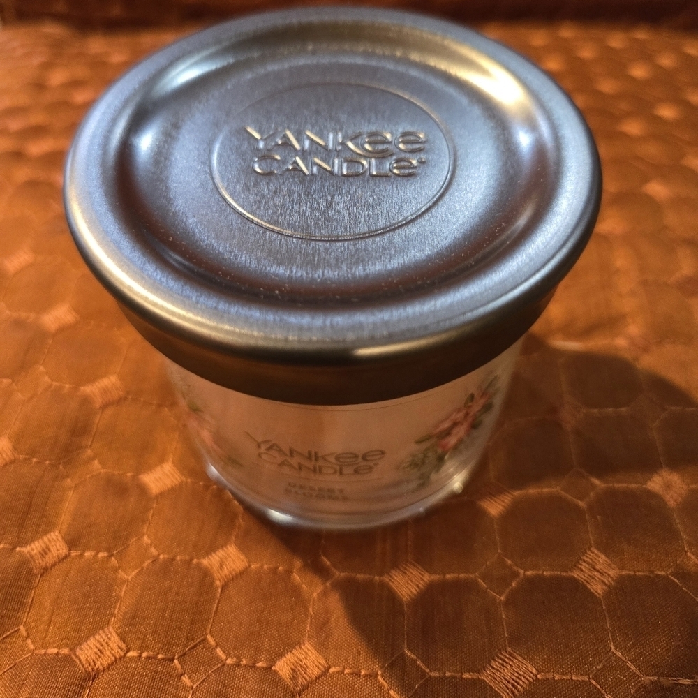 NEW! Yankee Signature Candle /Desert Blooms/ Small Tumbler - Picture 4 of 7